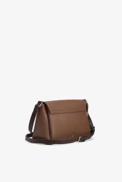 Bolso bandolera combinado con solapa