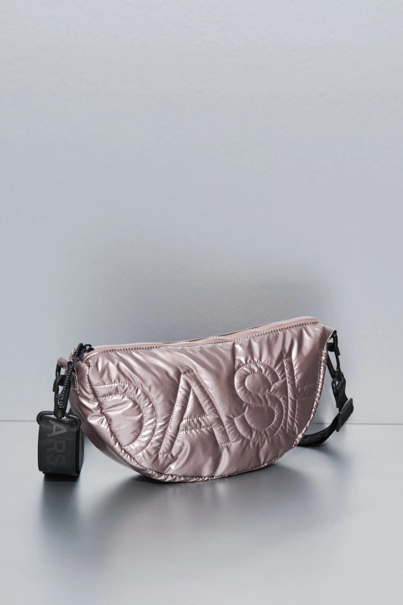 Bolso bandolera nylon rosa metalizado