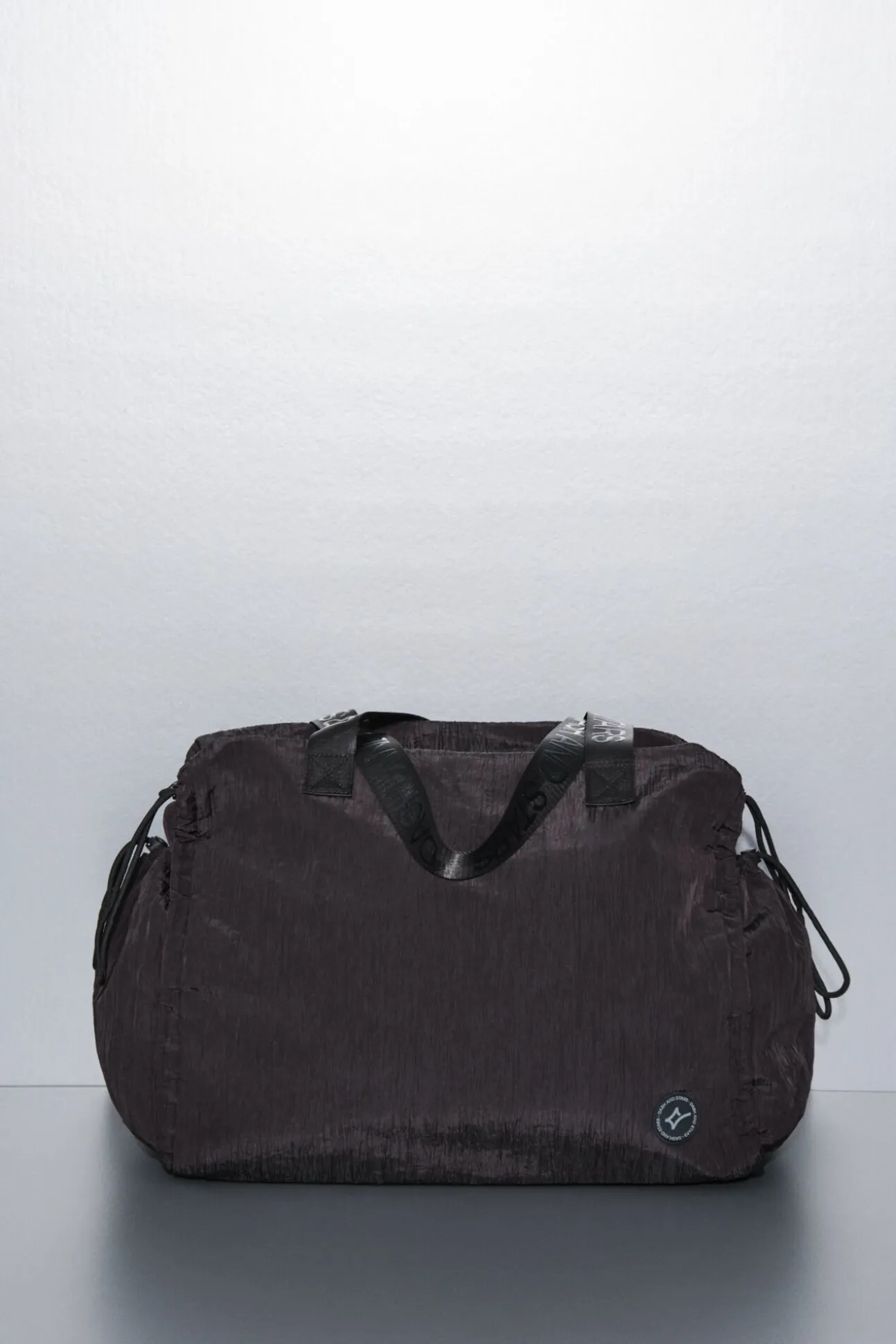 Bolso viaje nylon negro satinado