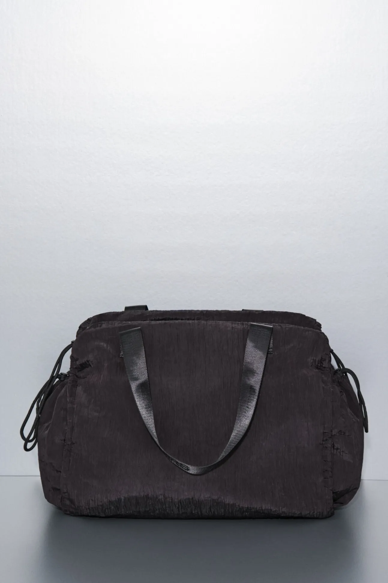 Bolso viaje nylon negro satinado