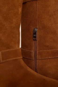 Bota biker serraje con hebillas