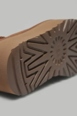 Bota Classic Ultra Plataforma