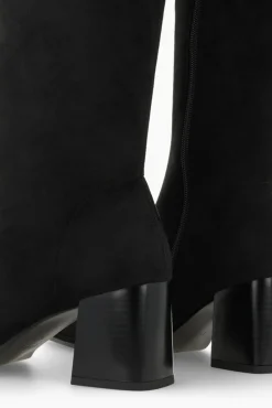 Botas en antelina con tacón