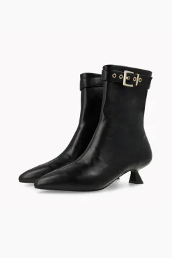 Botines efecto piel con adorno