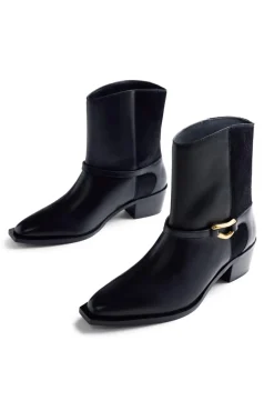 Botines piel by Melyssa Pinto