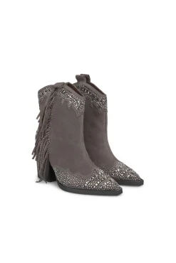 Botín con flecos laterales