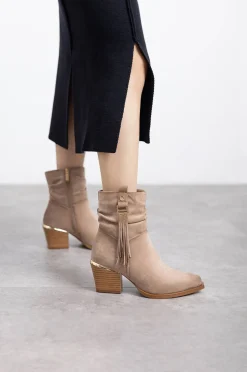 Botín cowboy flecos