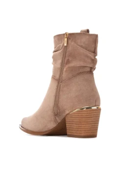 Botín cowboy flecos