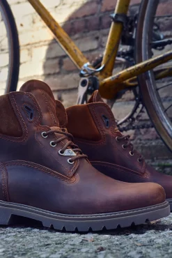 Botín de hombre en piel napa