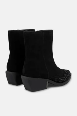 Botín tacón bajo detalle pedreria