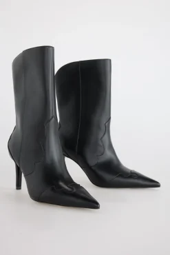 Botín tacón fino