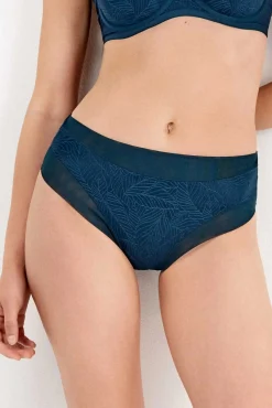 Braga alta all over hojas