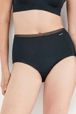 Braga alta básica con galón de encaje