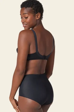 Braga clásica efecto invisible de compresión fuerte en abdomen