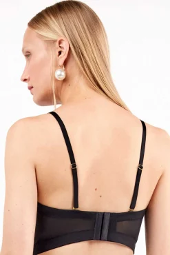 Bustier negro de lentejuelas con diseño deslumbrante