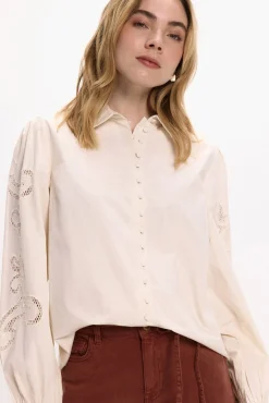 Camisa con calados de algodón orgánico