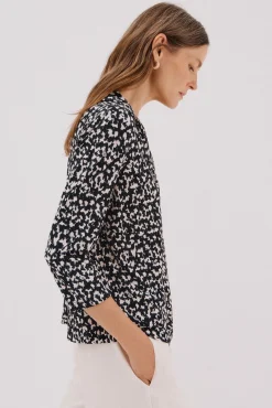 Camisa elástica botones