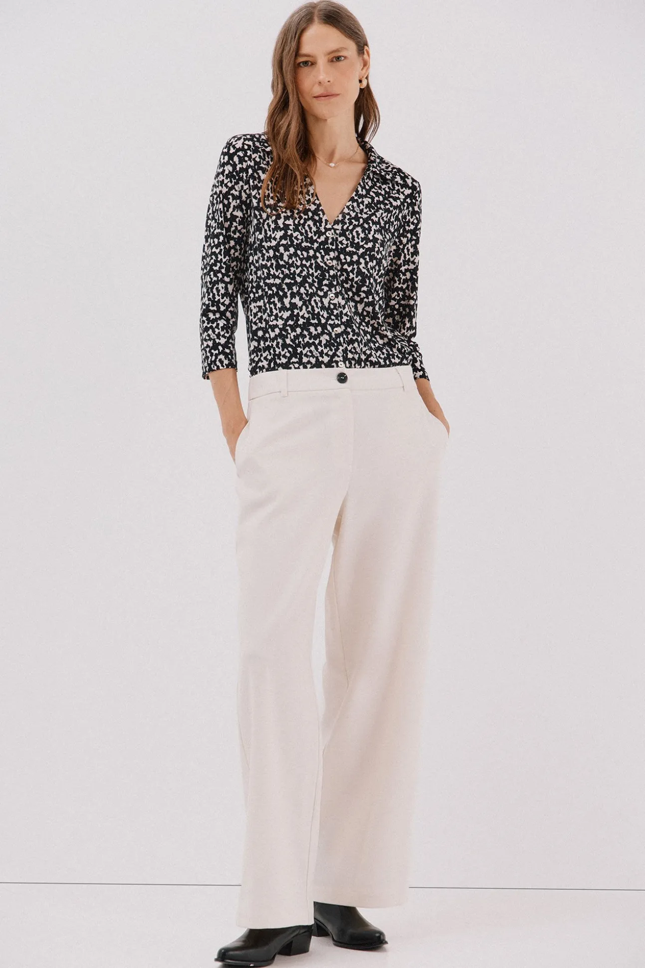 Camisa elástica botones