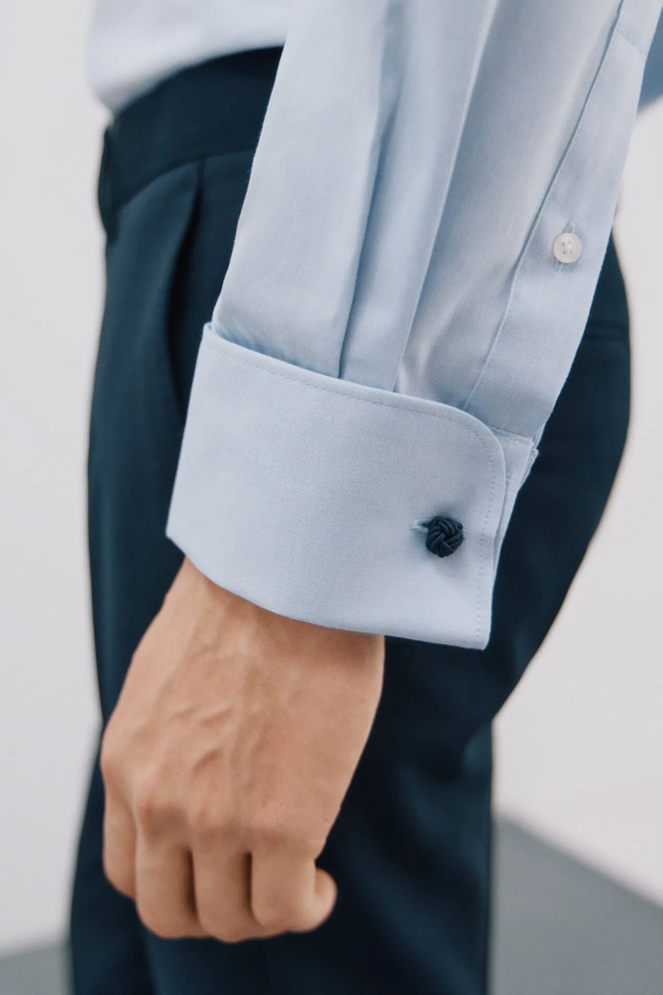 Camisa gemelos lisa fácil plancha