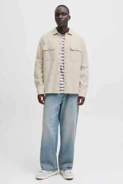 Camisa oversize de corte holgado