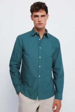 Camisa oxford tinte en prenda