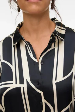 Camisa satinada de manga larga talla grande