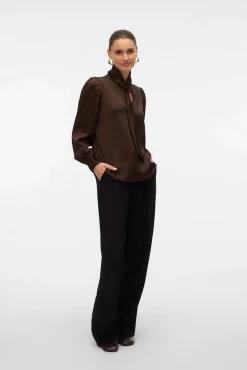 Camisa satinada escote lazada