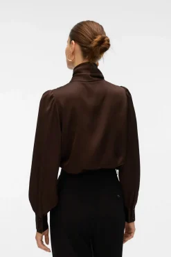 Camisa satinada escote lazada