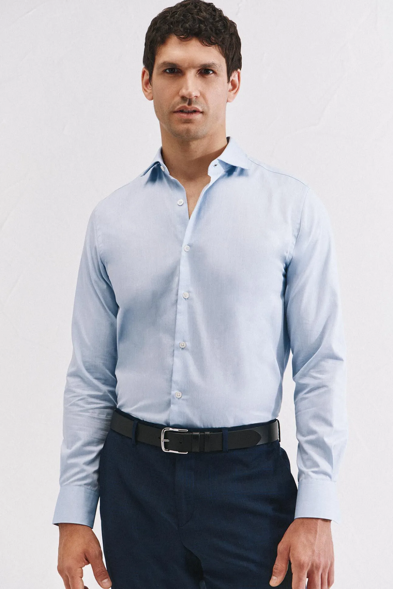 Camisa vestir lisa fácil plancha