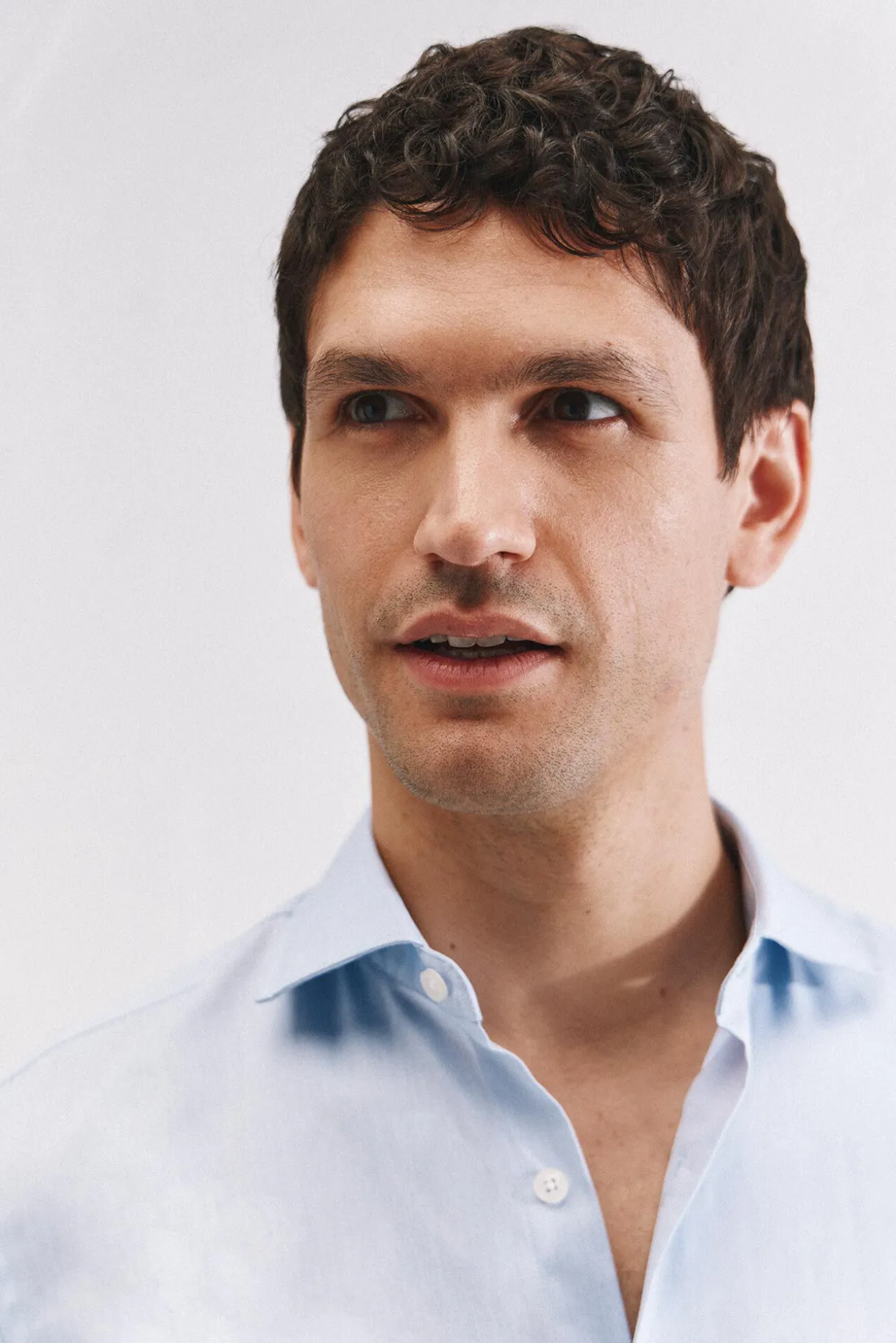 Camisa vestir lisa fácil plancha