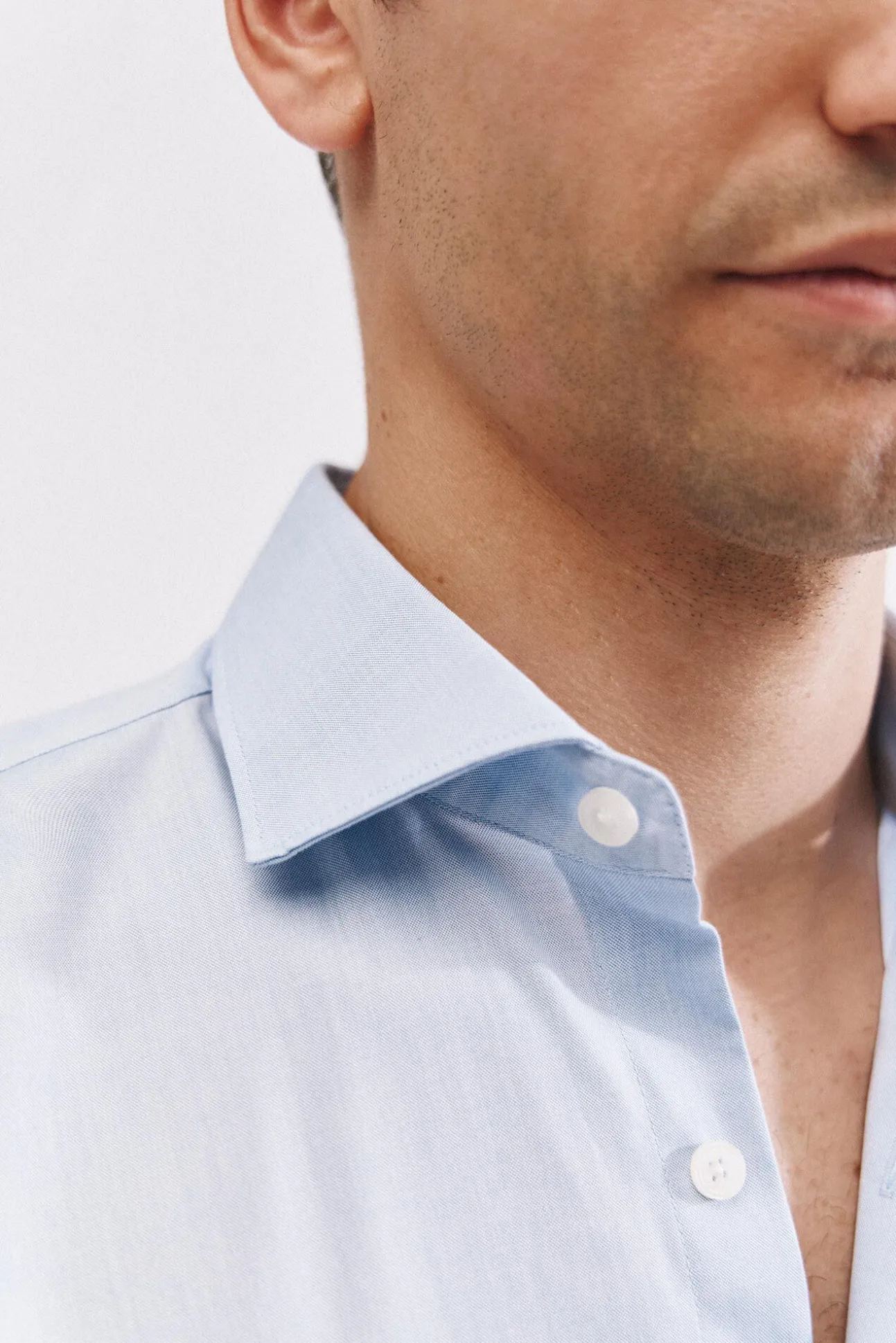 Camisa vestir lisa fácil plancha