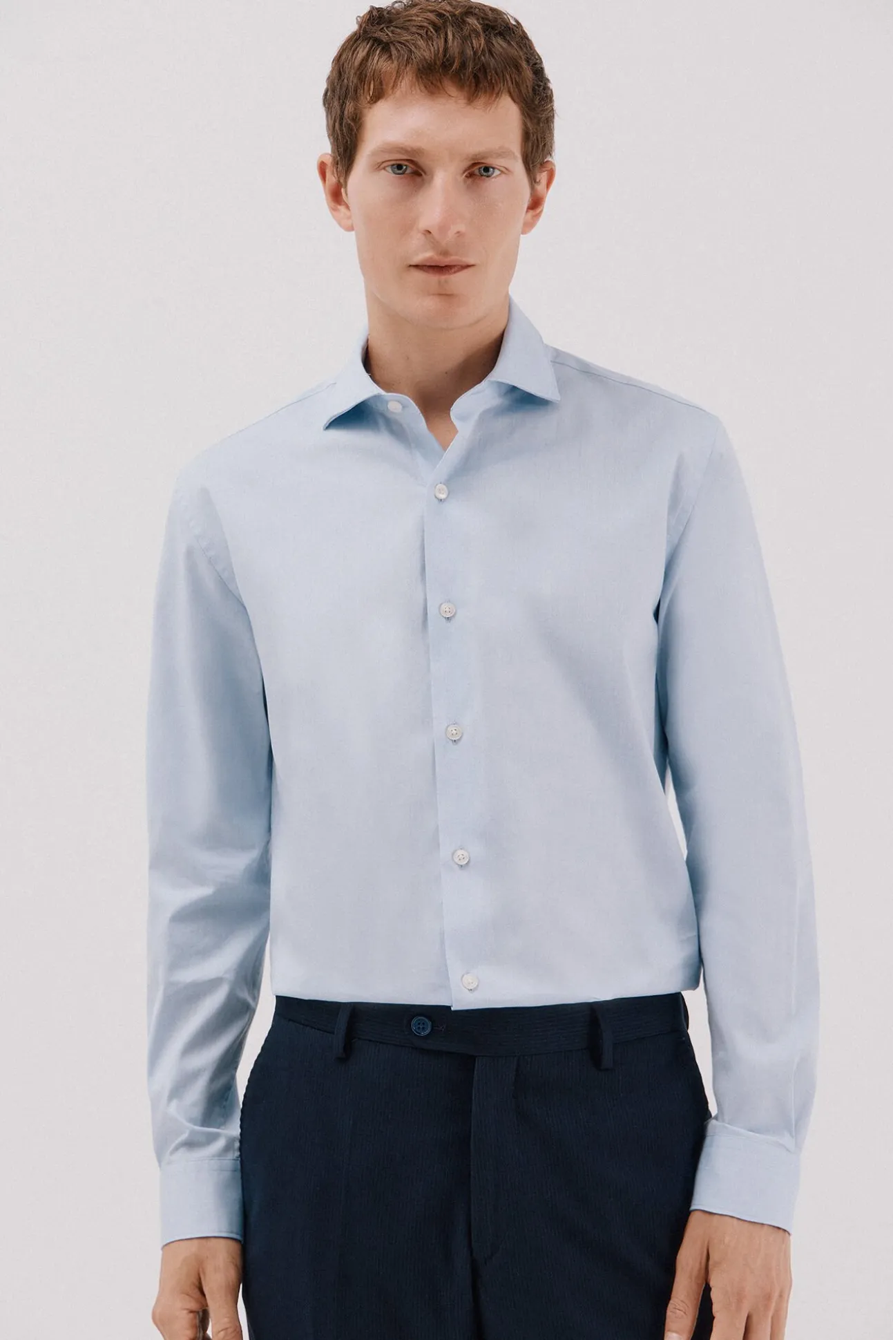 Camisa vestir lisa fácil plancha