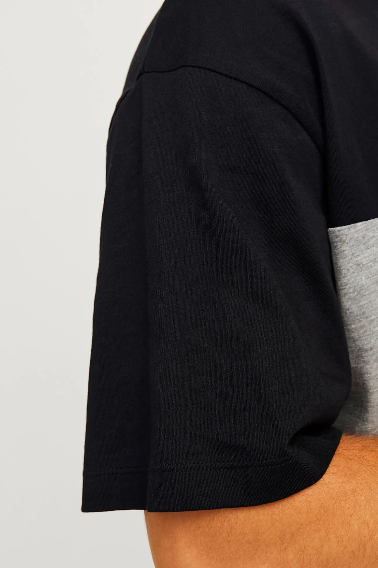 Camiseta bicolor logo frontal