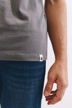 Camiseta básica bolsillo