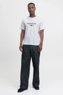 Camiseta básica con logo