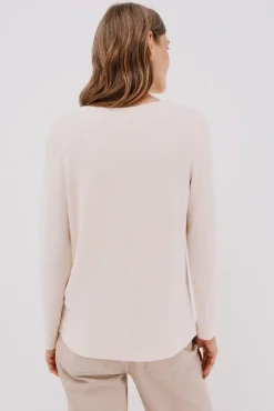 Camiseta básica cuello pico