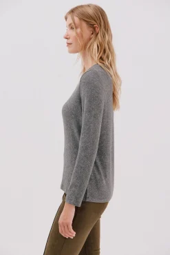 Camiseta básica cuello pico