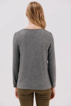 Camiseta básica cuello pico