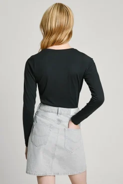 Camiseta básica manga larga logo frontal