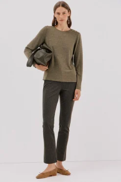 Camiseta caja botones