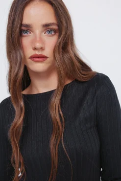 Camiseta canalé escote barca