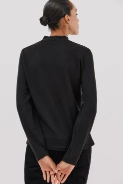 Camiseta con detalle strass