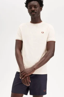 Camiseta con ribete con dos franjas