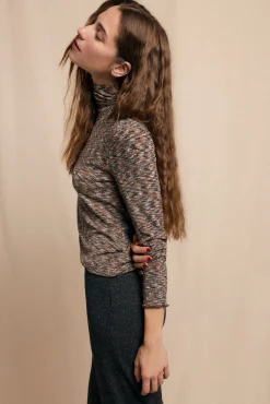 Camiseta cuello alto melange