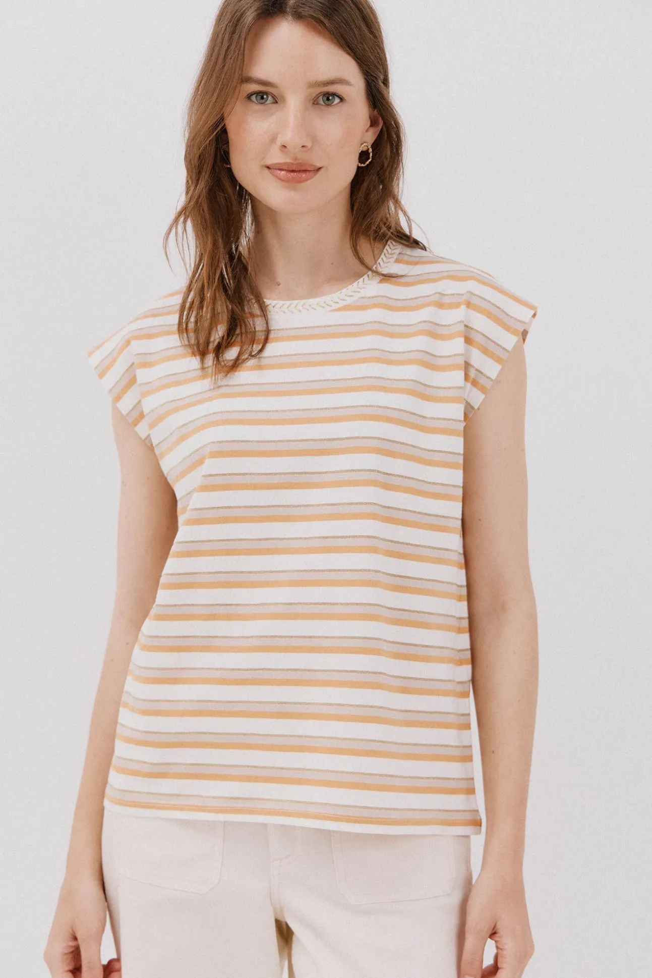 Camiseta escote pico