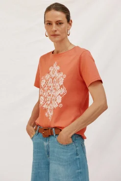 Camiseta estampado posicional