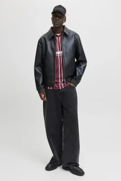 Camiseta estilo deportivo