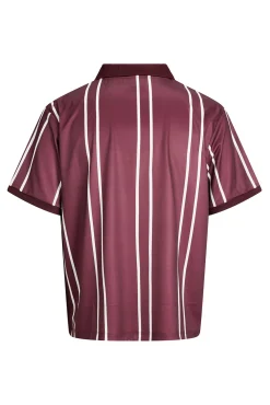 Camiseta estilo deportivo