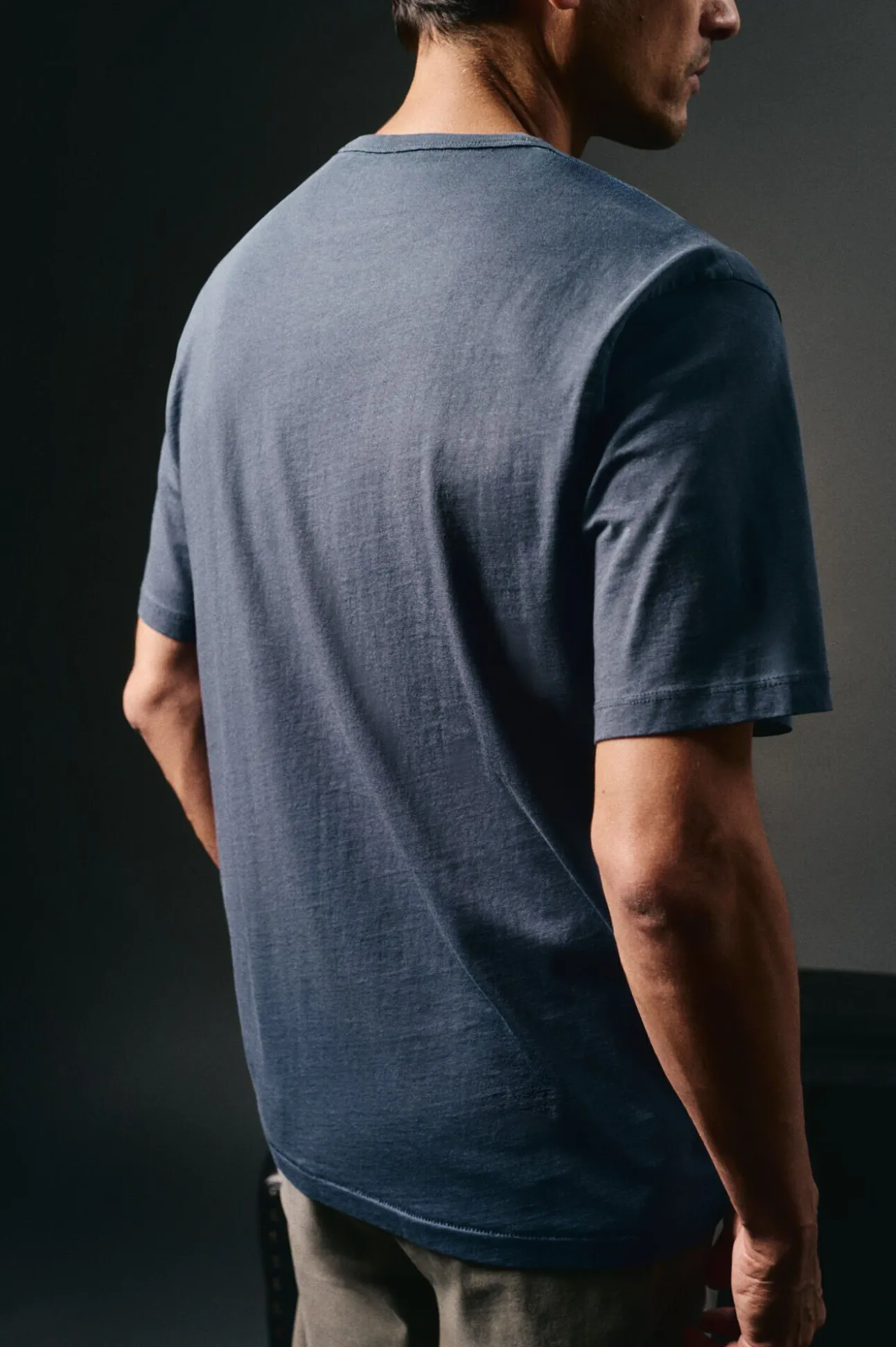 Camiseta gráfica lavada