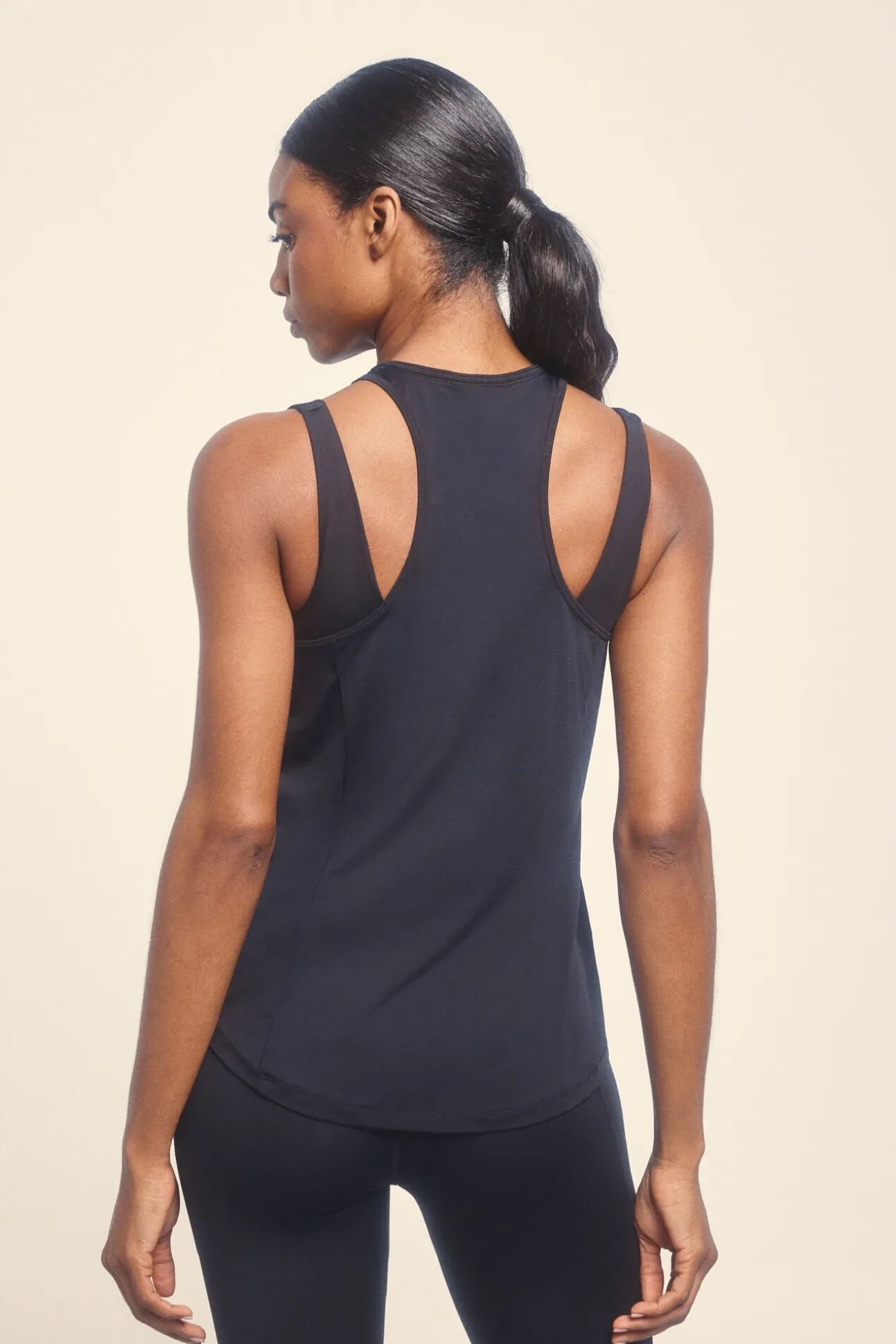 Camiseta microfibra halter negra
